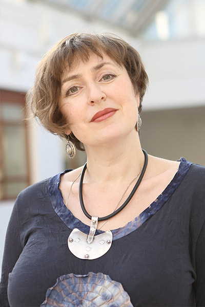 Елена Амирбекян