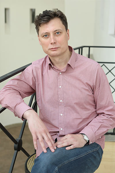 Игорь Лесов